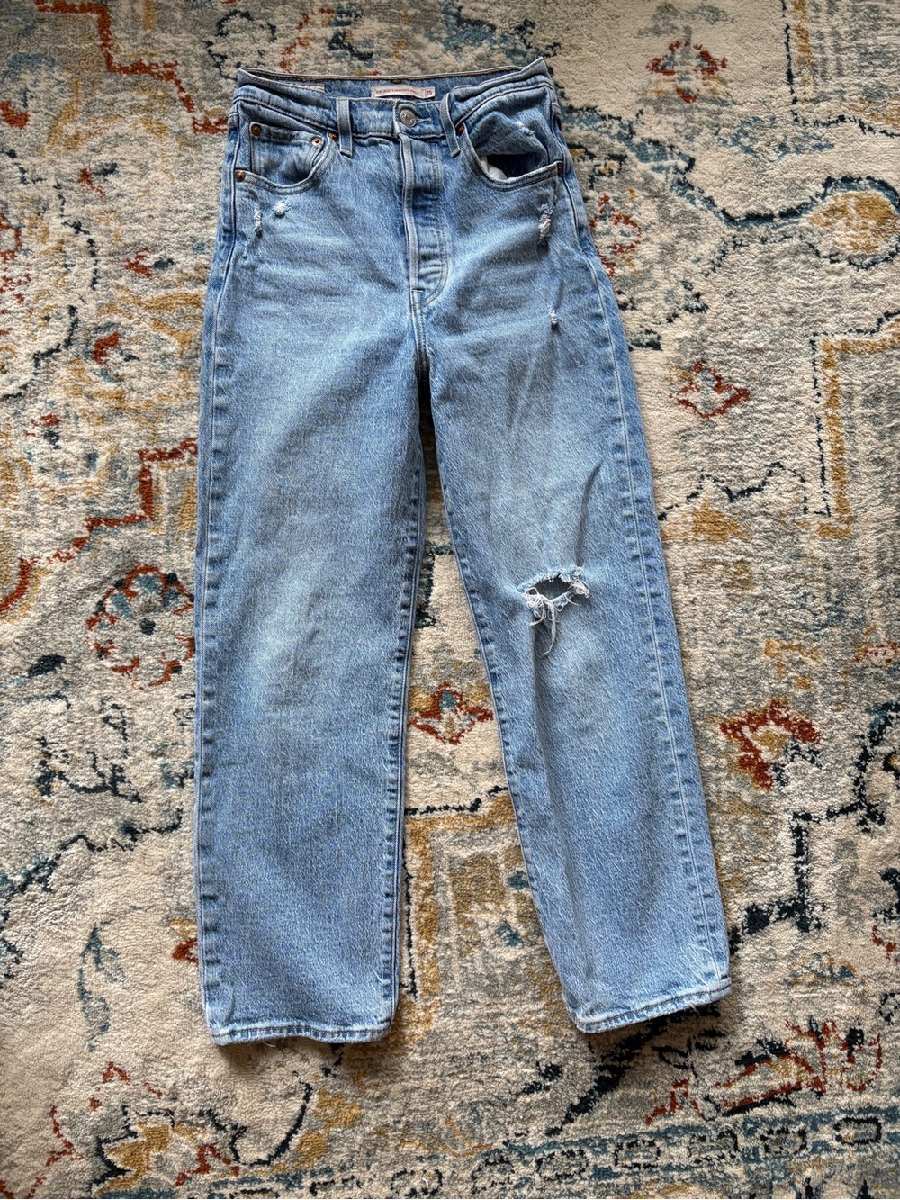 Light Levi’s Blue Women’s Distressed High-Rise Jeans